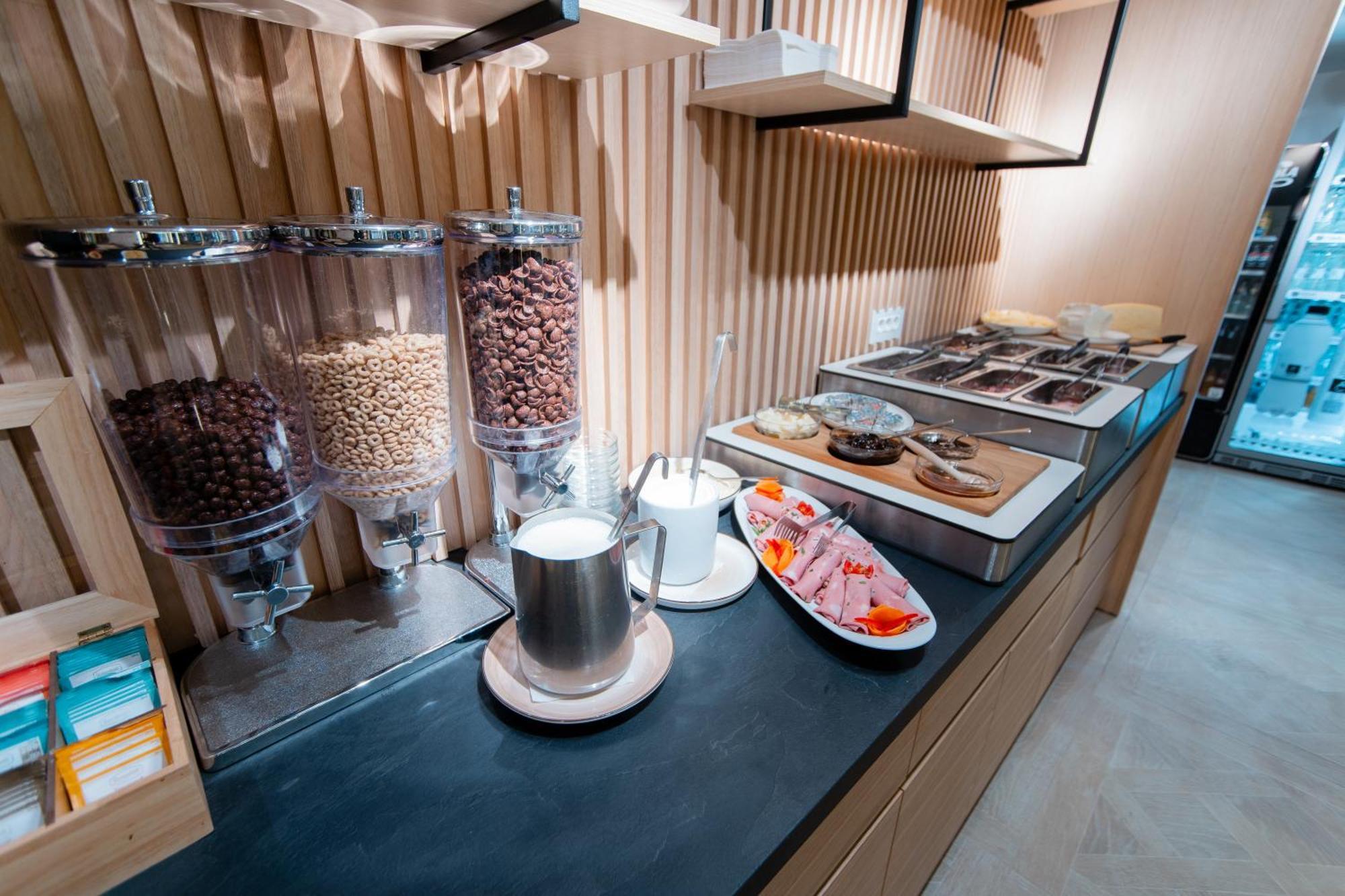Dorna Hotel 4*